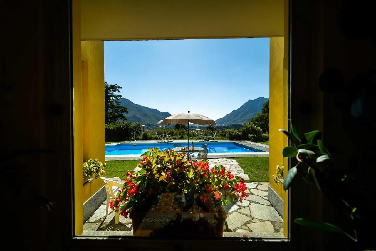 Alojamento de Acomodação e Pequeno-almoço B&B Montebello Lecco