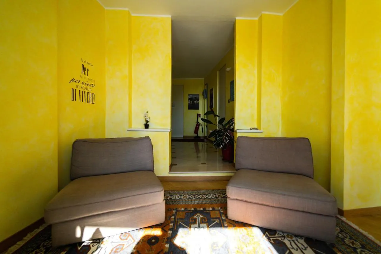B&B Montebello Lecco Alojamento de Acomodação e Pequeno-almoço