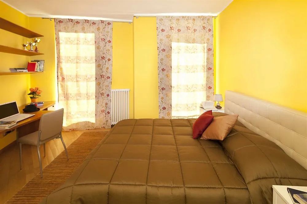 Alojamento de Acomodação e Pequeno-almoço B&B Montebello Lecco