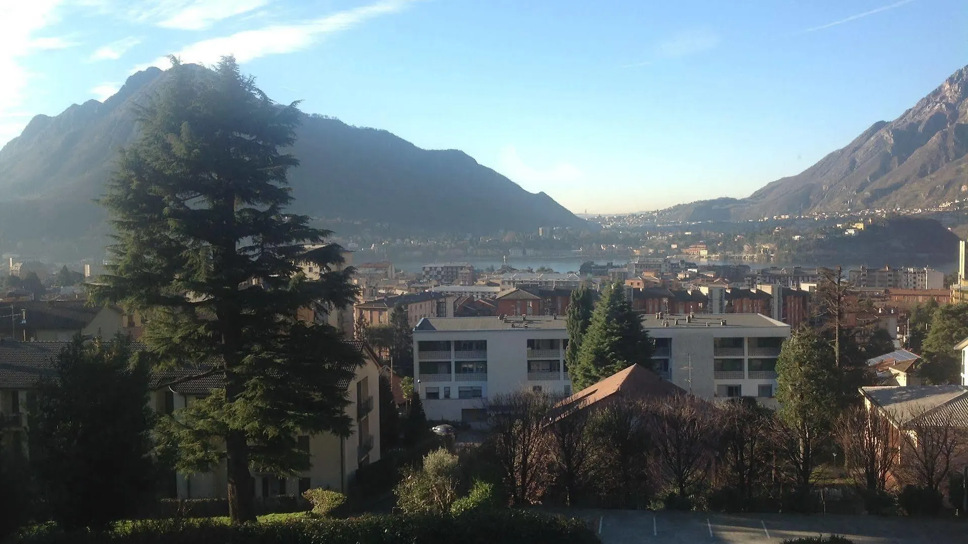 Alojamento de Acomodação e Pequeno-almoço B&B Montebello Lecco